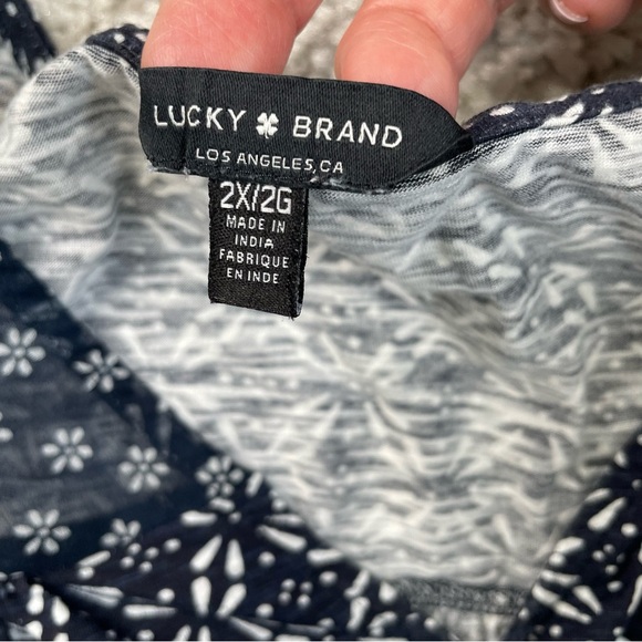 Lucky Brand Navy blue white Sleeveless Ruffle floral geometric Navy Blue 2X - Picture 5 of 9